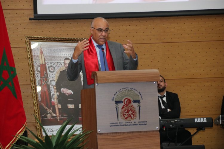 وزير التعليم العالي والبحث العلمي والابتكار يتابع مشاريع مهمة بجامعة سيدي محمد بن عبد الله ويترأس حفل الامتياز احتفاء بطلبتها المتفوقين