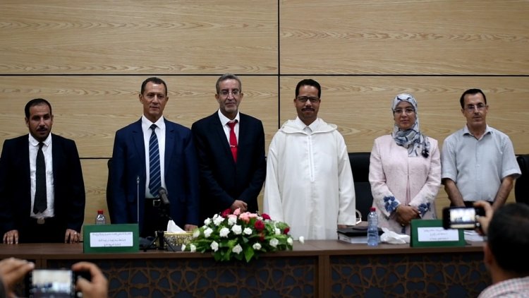 فاس: الطالب الباحث عبد اللطيف بلكحل يحصل على الدكتوراه في الشريعة بميزة مشرف جدا مع التوصية بالطبع والتنويه بالبحث والباحث في موضوع "إجراءات تحقيق الدعوى في الفقه المالكي والقانون المغربي"