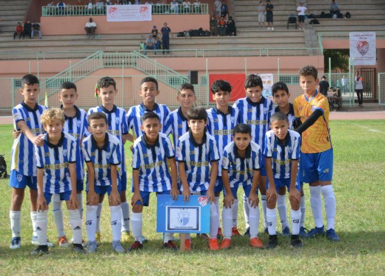 فريق براعم الإتحاد الرياضي لطنجة (2012-2011) لكرة القدم يفوز بالدوري الوطني الأول سيدي يوسف بن علي