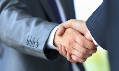 عاجل: اتفاق تاريخي بين الحكومة والنقابات وزيادة عامة في الأجور 1500 درهم!!