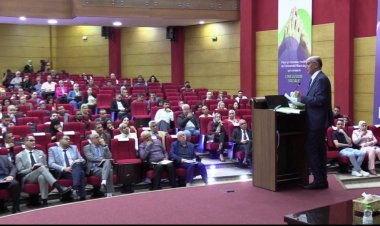 رئيس جامعة س. م.ب.ع.الله بفاس في حديث صحفي عن أسبوع الطالب الباحث