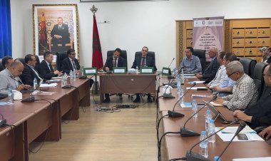 كلية الشريعة بفاس: منظومة القيم الكونية في القران الكريم واستثمارها في استئناف تجديد النظرفي منهجية التعامل مع مصادر الوحي ومعارفه