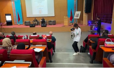 النادي الصحفي بثانوية ابن عربي بفاس يبدع في تغطية الحلقة الثالثة من الصالون التربوي للأكاديمية الجهوية