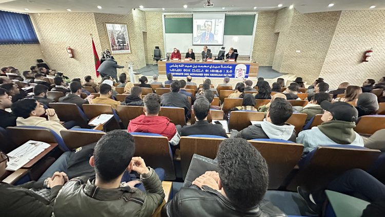 Les Tribunes du débat universitaire à Fès : Les étudiants passent les politiques publiques au crible lors d’une deuxième édition remarquable